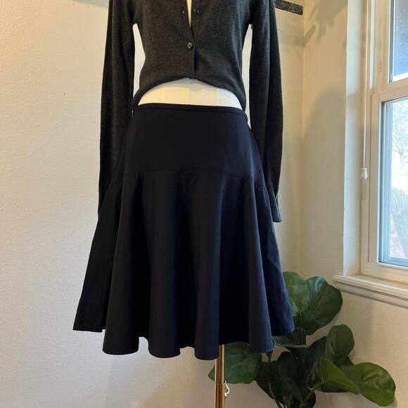 Marc Jacobs Black Wool Blend Low Rise A Line Ruffle Skirt Size 6 - Picture 11 of 11